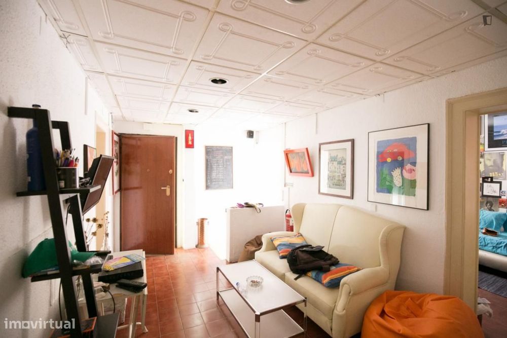 Quarto - localizado em Alameda Lisbon