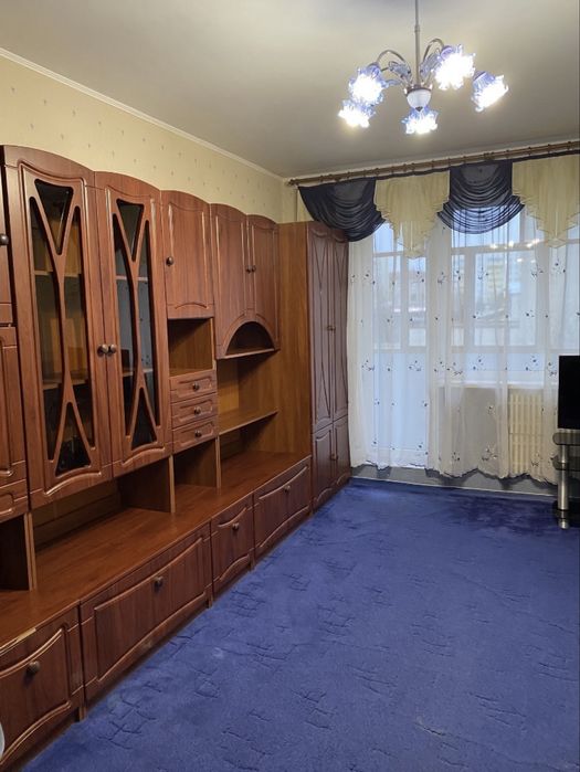 Сдам посуточно 2 кв./апарт.м.Спортивная,Металлист,Конный рынок,центр.