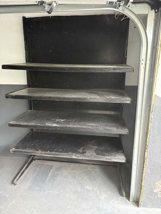 Sprzedam  regal warsztatowy Dokladnnie to lada sklepowa