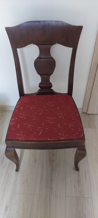 sprzedam krzesła  drewniane