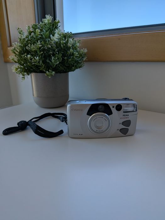 Câmara Fotográfica Analógica - Canon Prima Zoom 85N