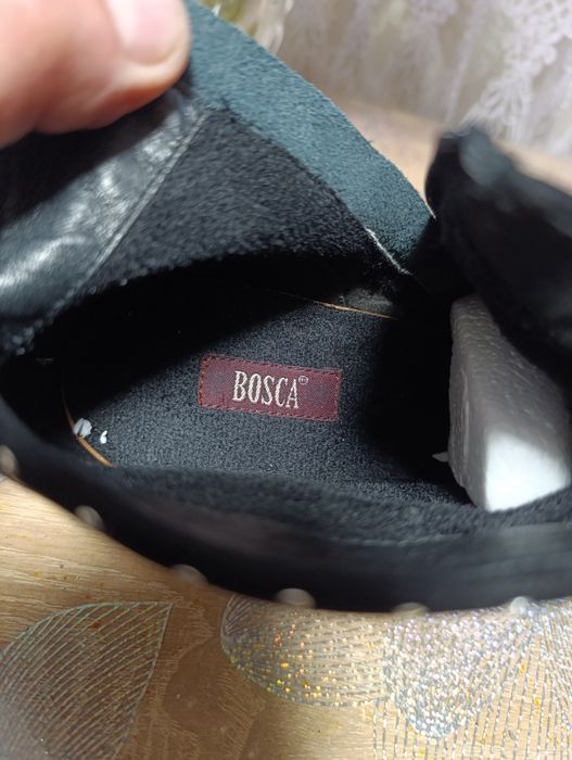 Продам недорого женскую обувь или обменяю на зерно.