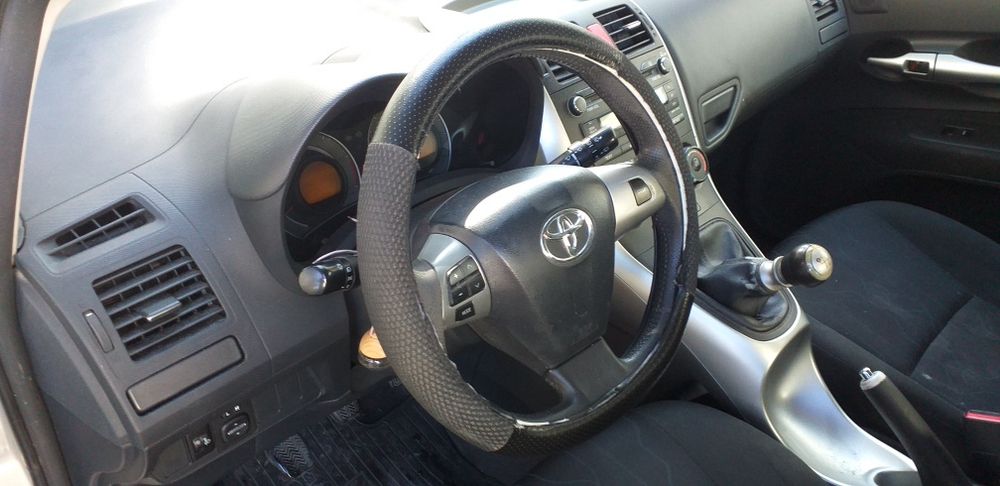 Toyota Auris 1.4 diesel (Bom estado)