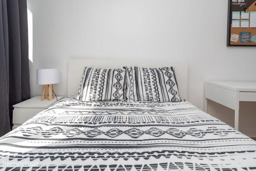 Quarto - localizado em Marquês de Pombal Lisbon