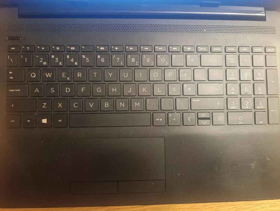 Laptop HP AMD A9 R5