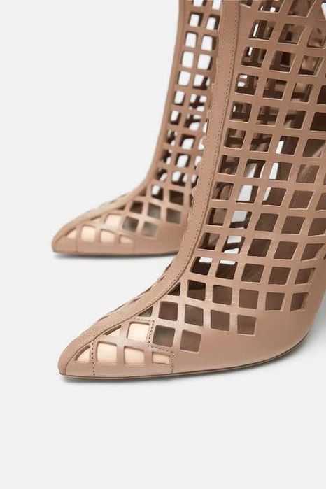 Botas em pele da Zara Woman Studio