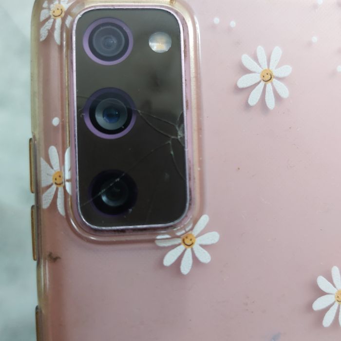 Samsung galaxy S20 FE zbity ekran