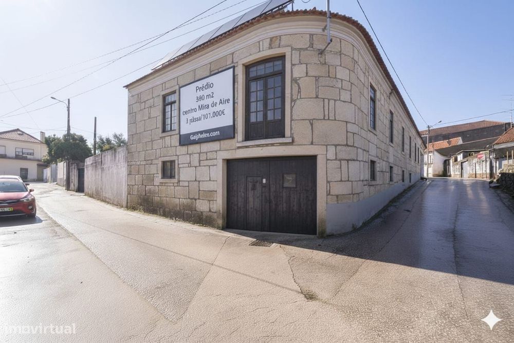 Moradia T8 isolada com 4+ casas de banho e sótão habitável