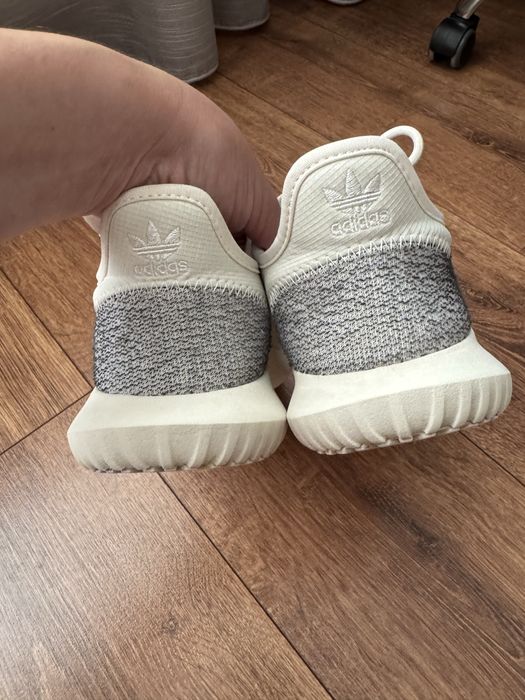 Кросівки жіночі Adidas Tubular Shadow 40р.