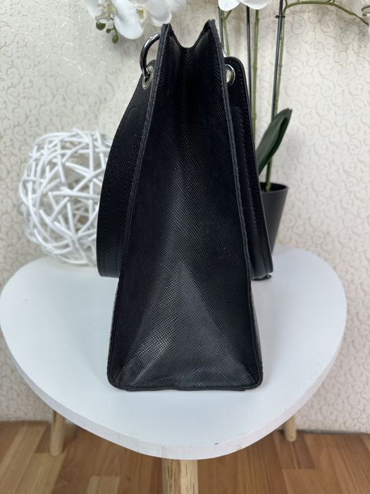 Оригінальна сумка від Guess