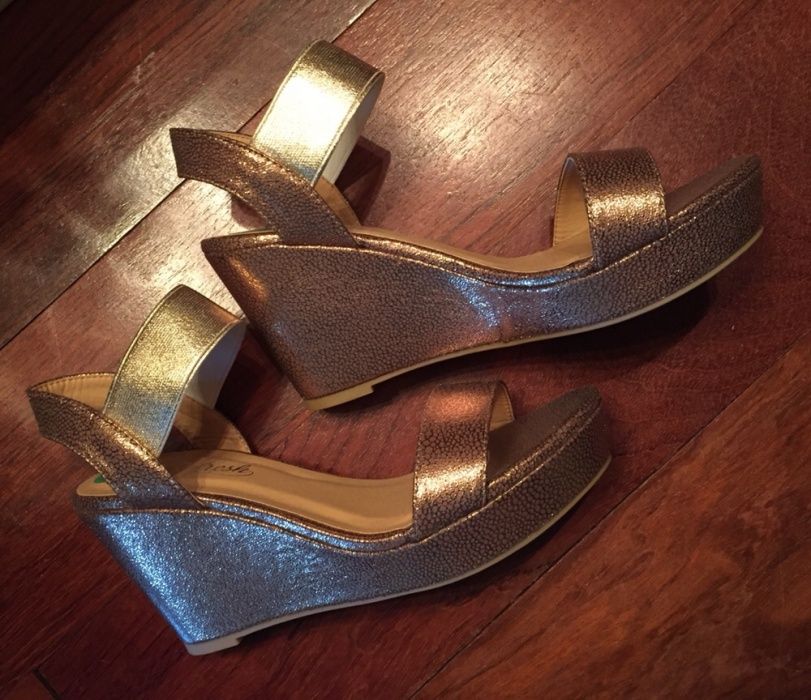 Sandałki złote na koturnach Tk&maxx r.37 Nowe