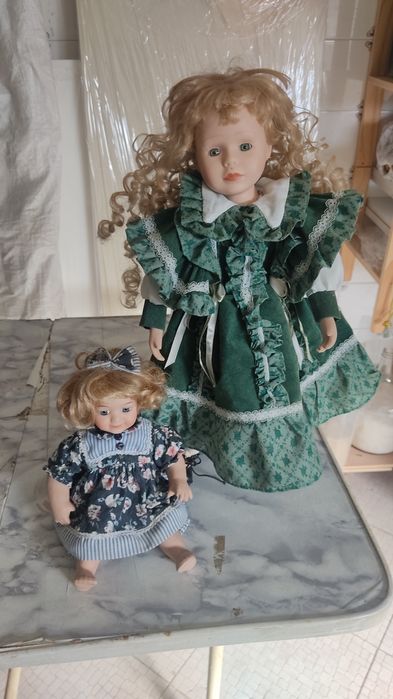 Bonecas de porcelana
