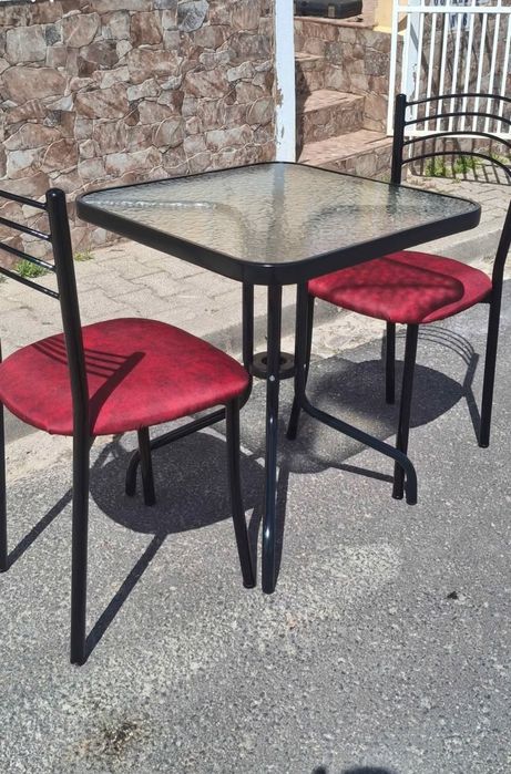 Mesa de cozinha pequena
