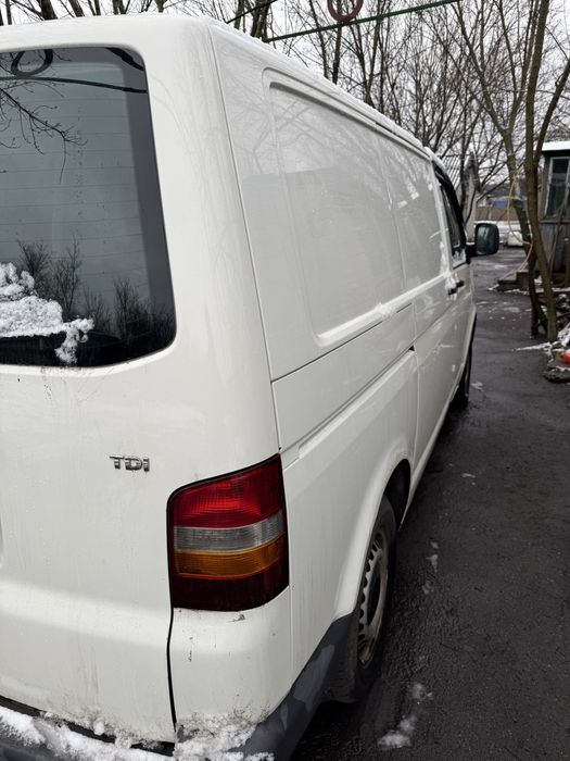 Фольваген т5 2003р