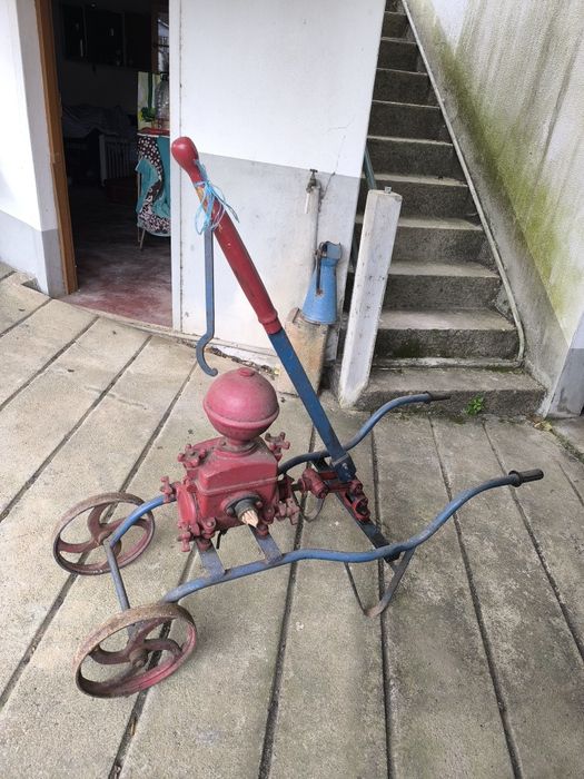 Bomba manual  de tranfega de liquidos