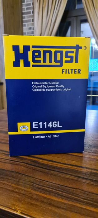 Воздушный Фильтр HENGST FILTER E1146L (Подходит на Mitsubishi Citroën)