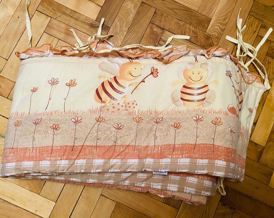 Продаю м‘які бортики на зав‘язці в дитяче ліжко