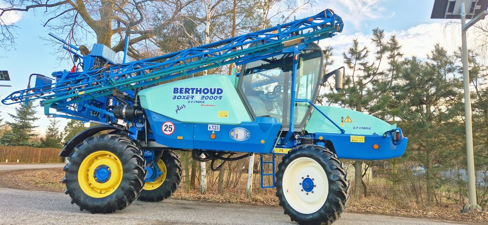 Opryskiwacz Samojezdny Berthoud BoXer 2200l, 24/21m, stan BDB  Okazja!