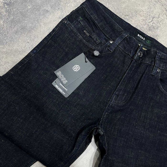 Не терті чолвоічі джисни Hugo Boss