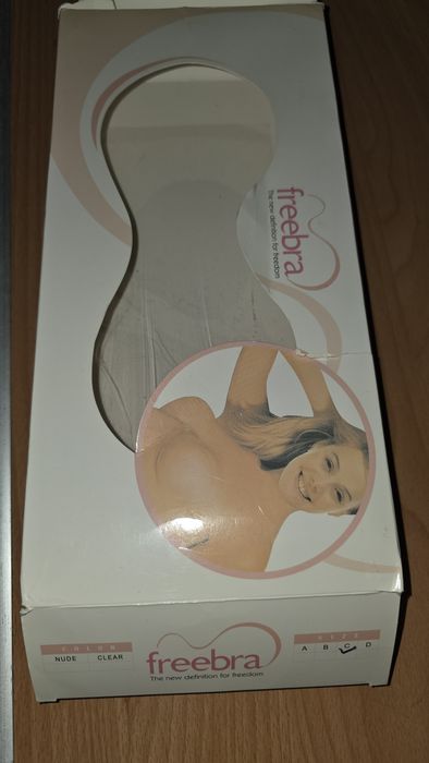 Freebra  силіконовий бюстгалтер без бритель