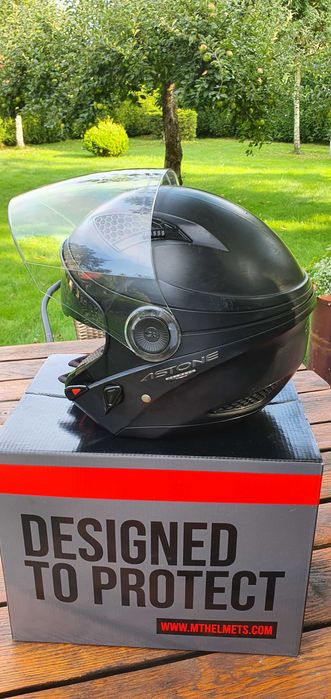 Kask Astone otwarty z blendą przeciwsłoneczną