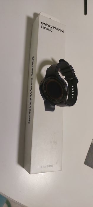 Смарт часы galaxy watch 4 classic .