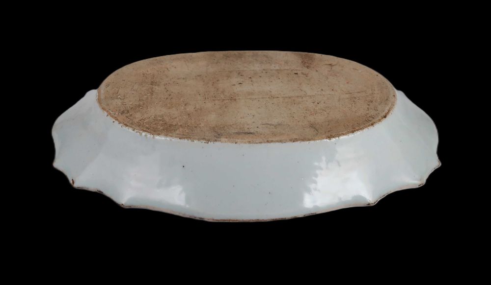 Travessa Polilobada em porcelana da China Séc. XVIII - 33 cm