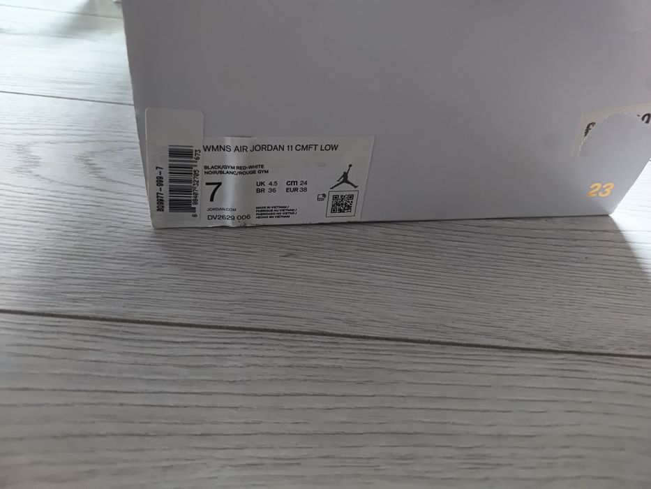 Nike Air Jordan 11 CMFT low nowe 38
