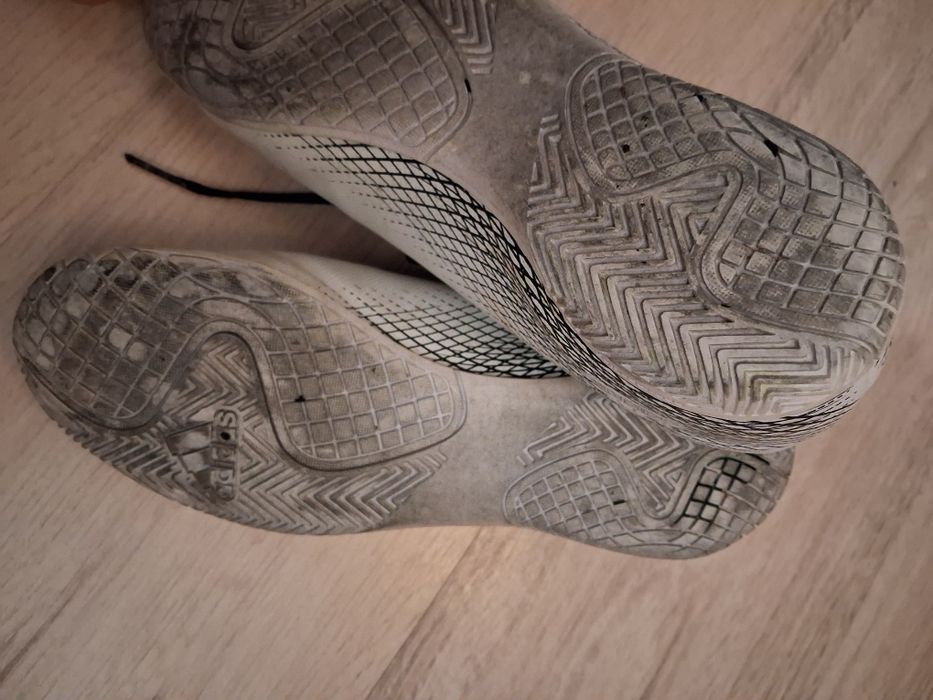 Halówki turfy Adidas 38