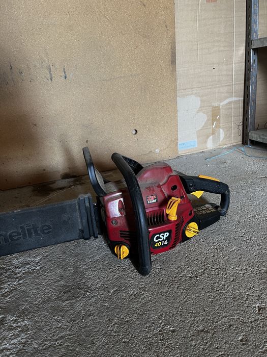 Motoserra a gasolina