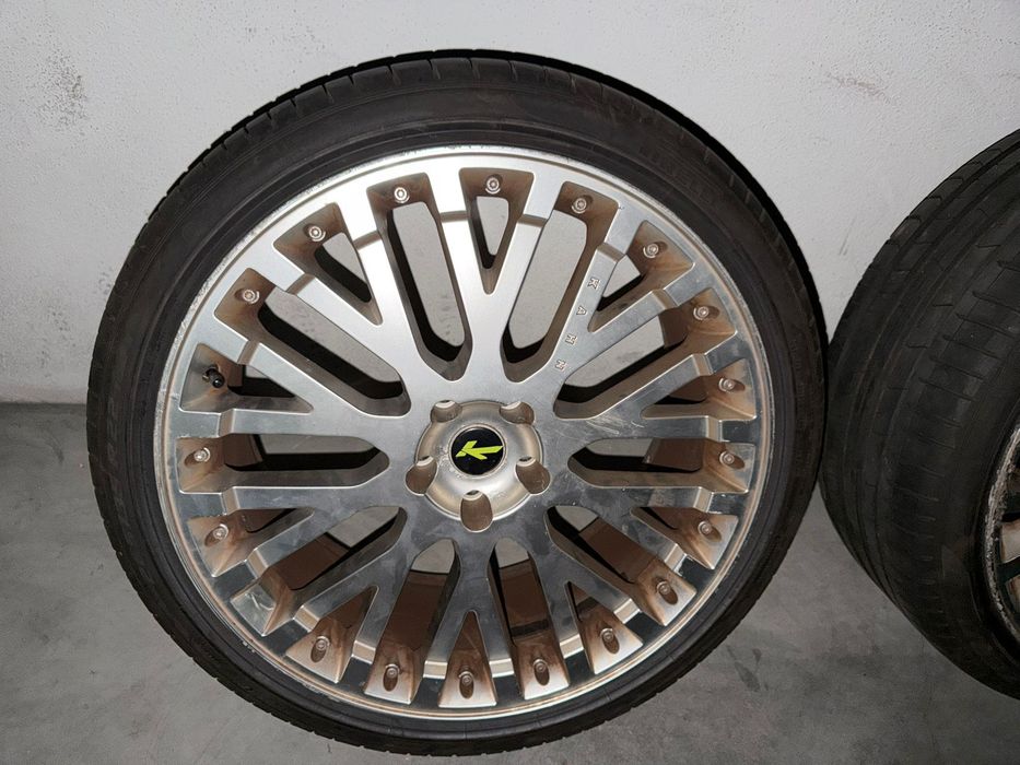 Jantes 22” Kahn Design 5x120 + Pneus 265/35R22 (2 Pirelli Novos)