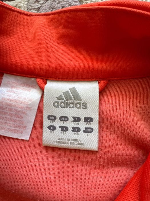 Женский спортивный костюм