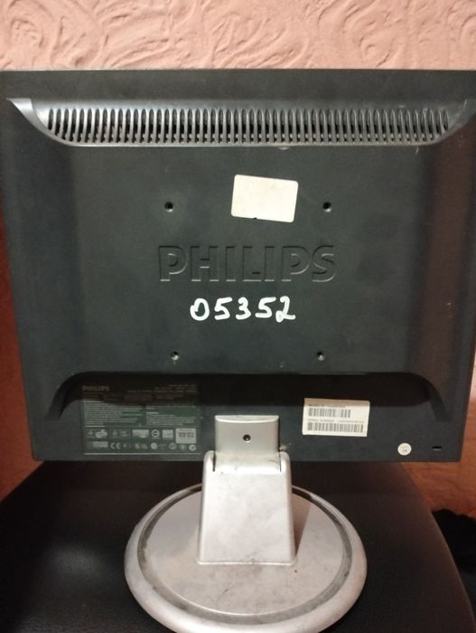 Монитор Филипс Робочий