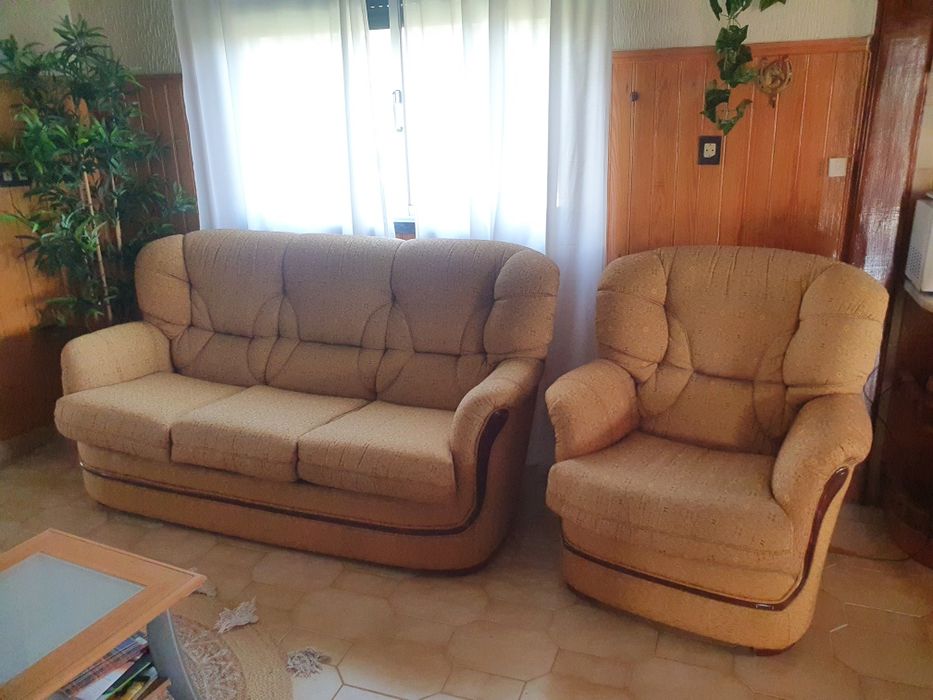 Sofá cama 3 lugares + 2 poltronas