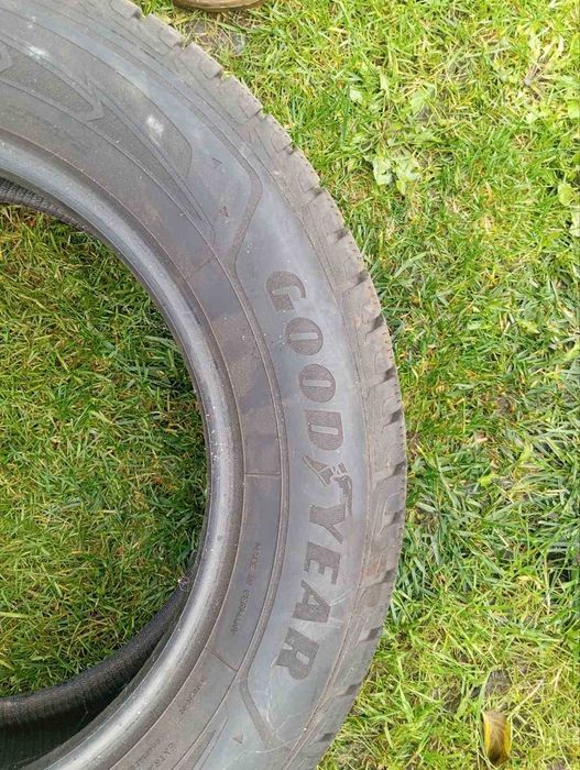 Шини зима 225/65/R17 GoodYear UltraGrip (зимова гума, резина))