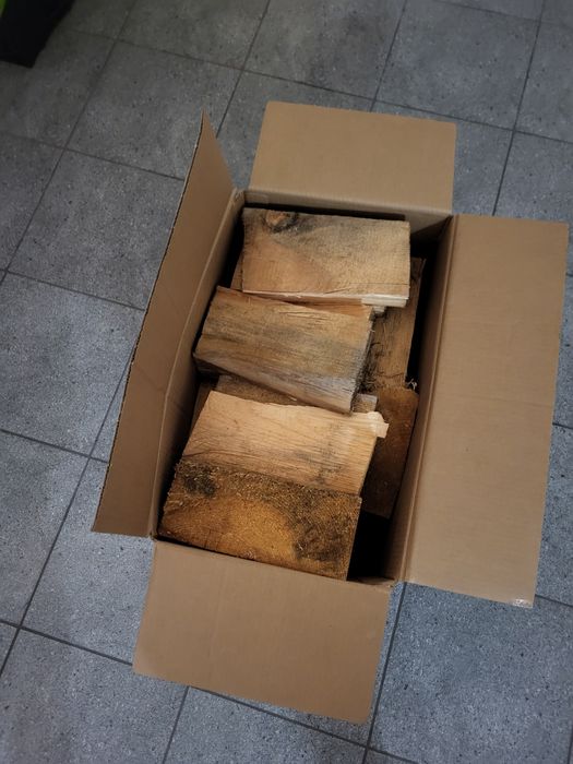 Drewno do kominka przesuszone (>45l/18kg)