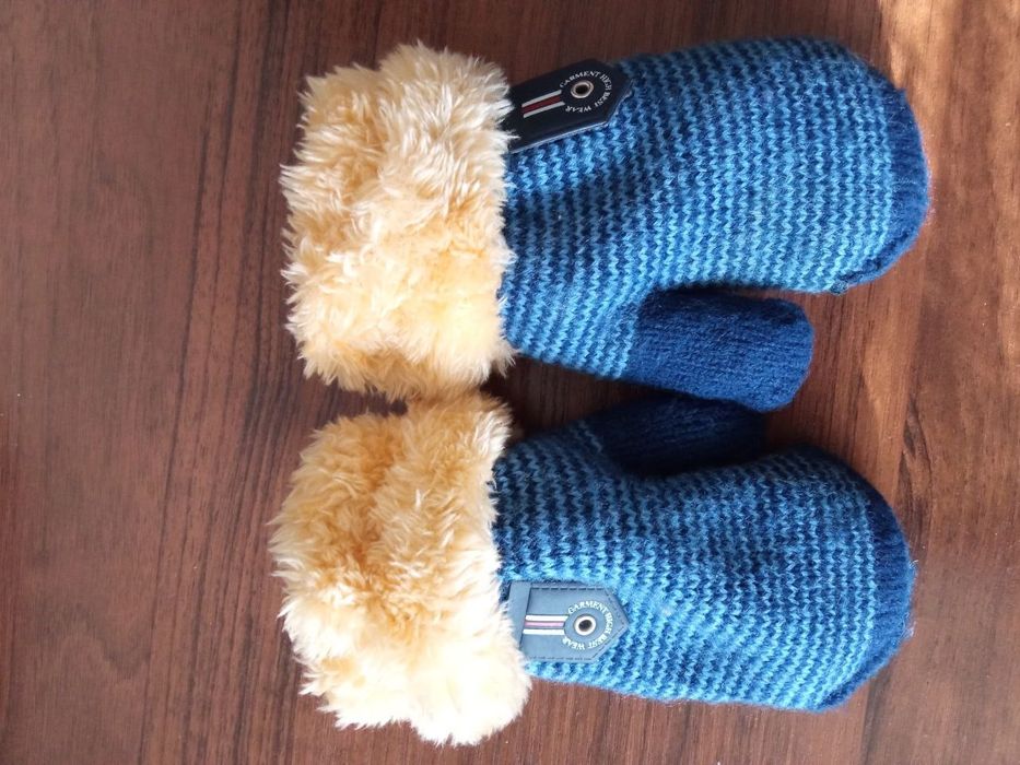 Продам варежки детские
