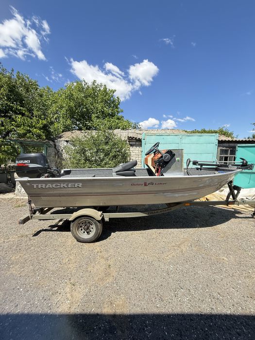 Катер TRACKER V-14 + мотор Suzuki 50 к.с + трейлер!