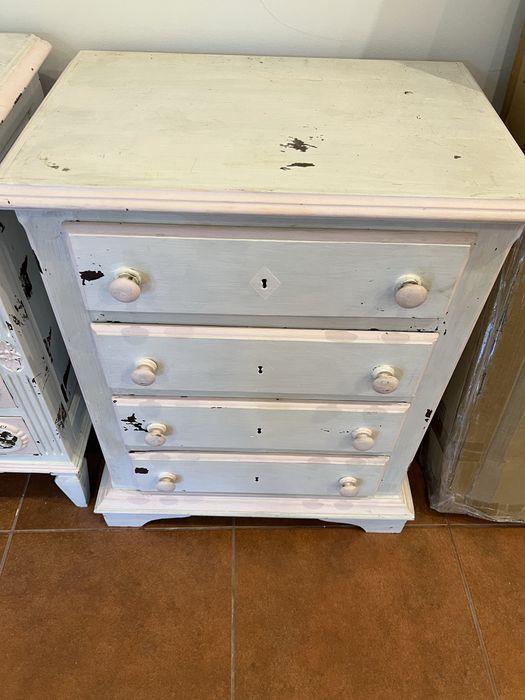 Mesas de Cabeceira64285526964483122