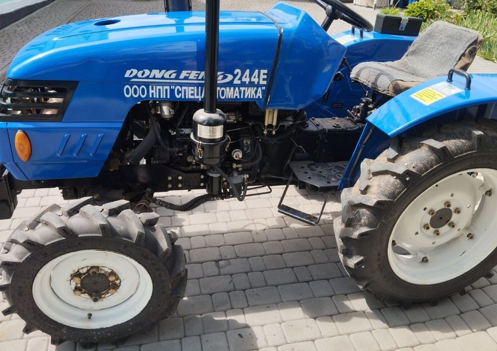 Мінітрактор Dongfeng DF-244Е 2011