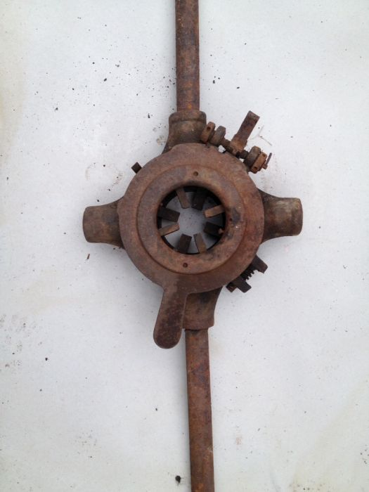 Резборез для труб разводной