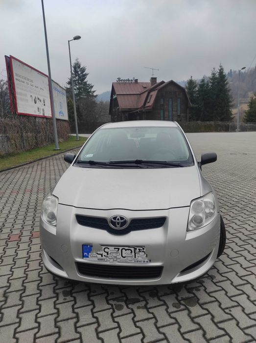 Sprzedam samochód.