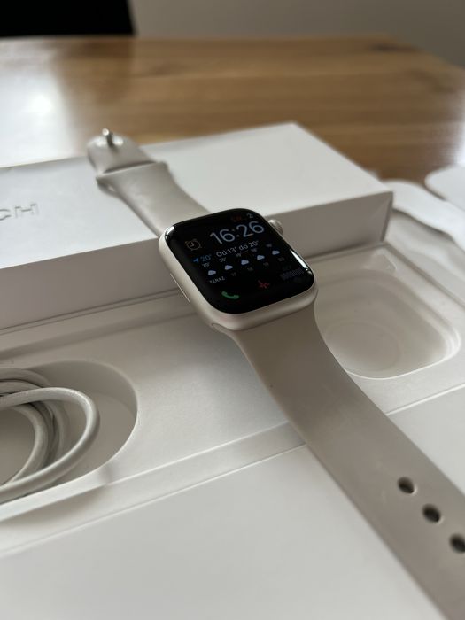 Zegarek apple watch 7 41mm srebrny stan idealny