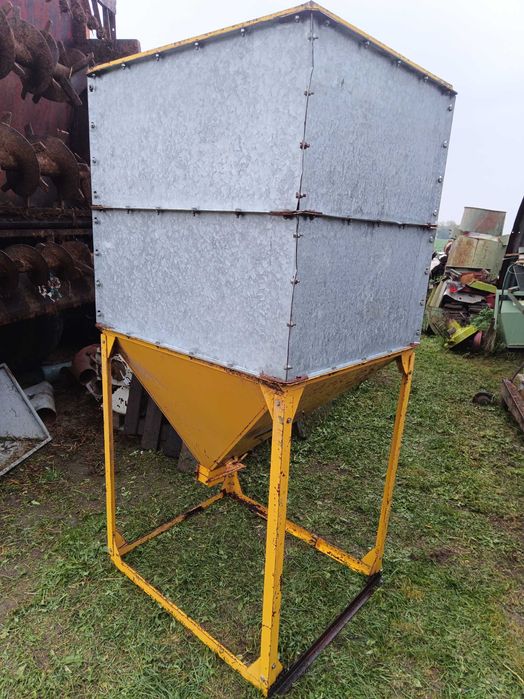 kosz zbiornik zasobnik na zborze pasze pellet 1t