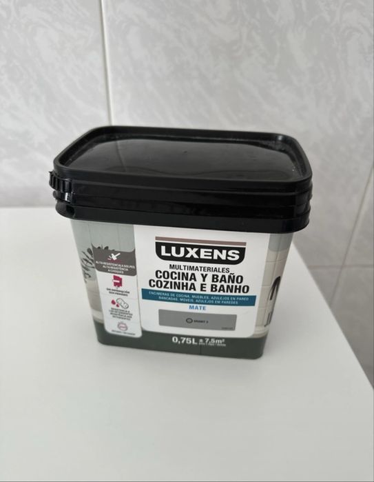 Tile Paint458972666990448640