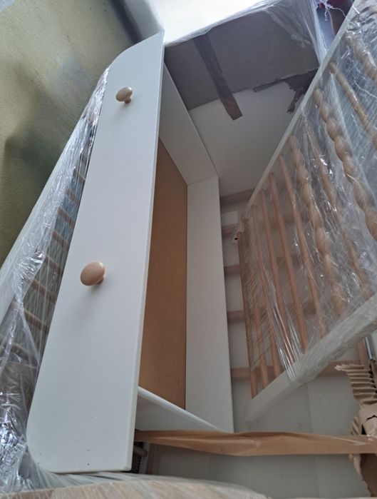 Cama de bebé  em madeira
