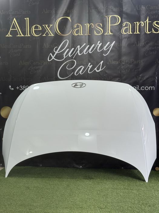 В наявності бампер передній задній  на Hyundai ioniq 5