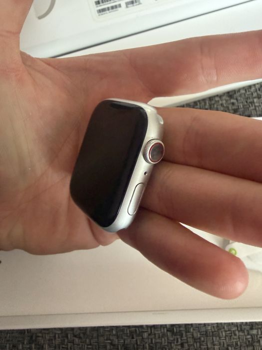 Apple Watch series 8 45mm cellular