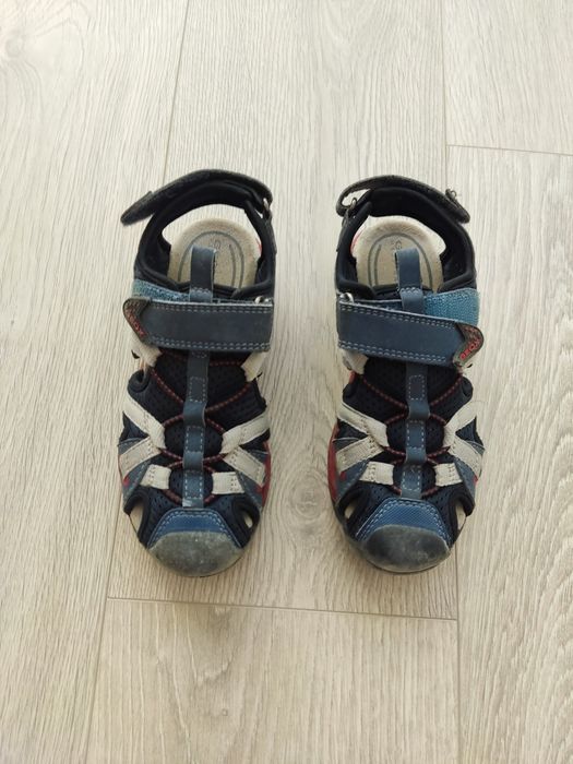 Sandálias criança tamanho 31 Geox