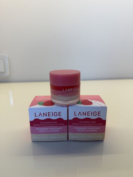 Laneige Маска для губ Strawberry Cake 20г